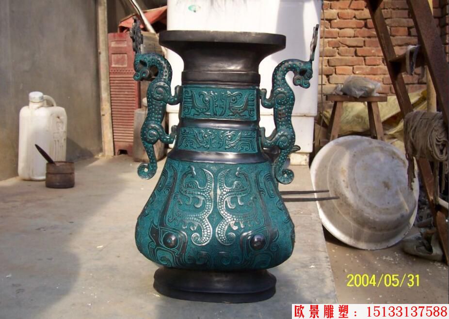 古代器具铜雕