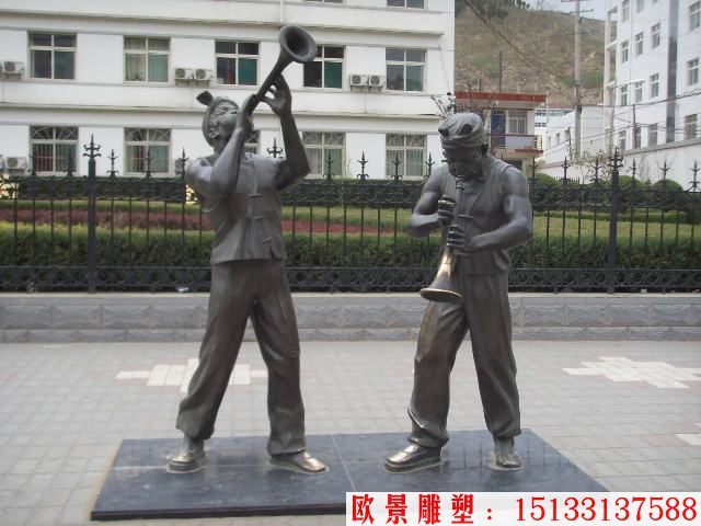 吹唢呐人物铜雕 (2)
